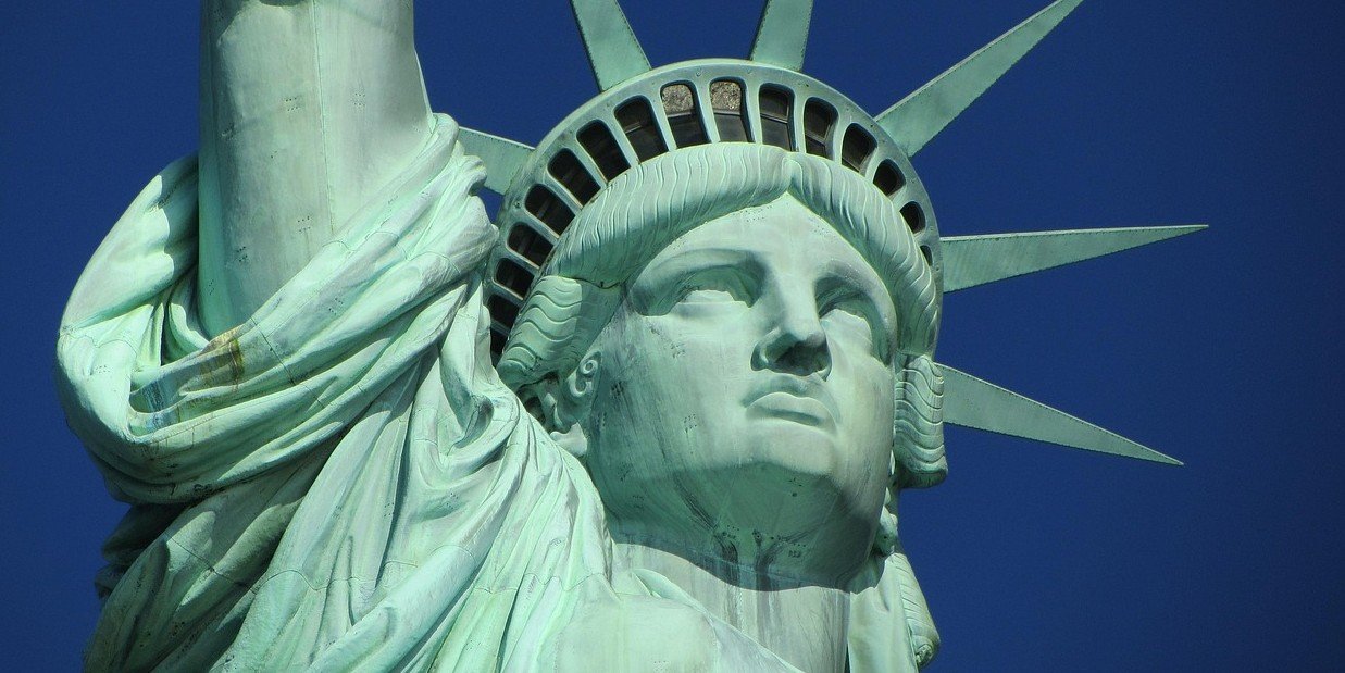 Equipo de Viajes en Oferta en oficina